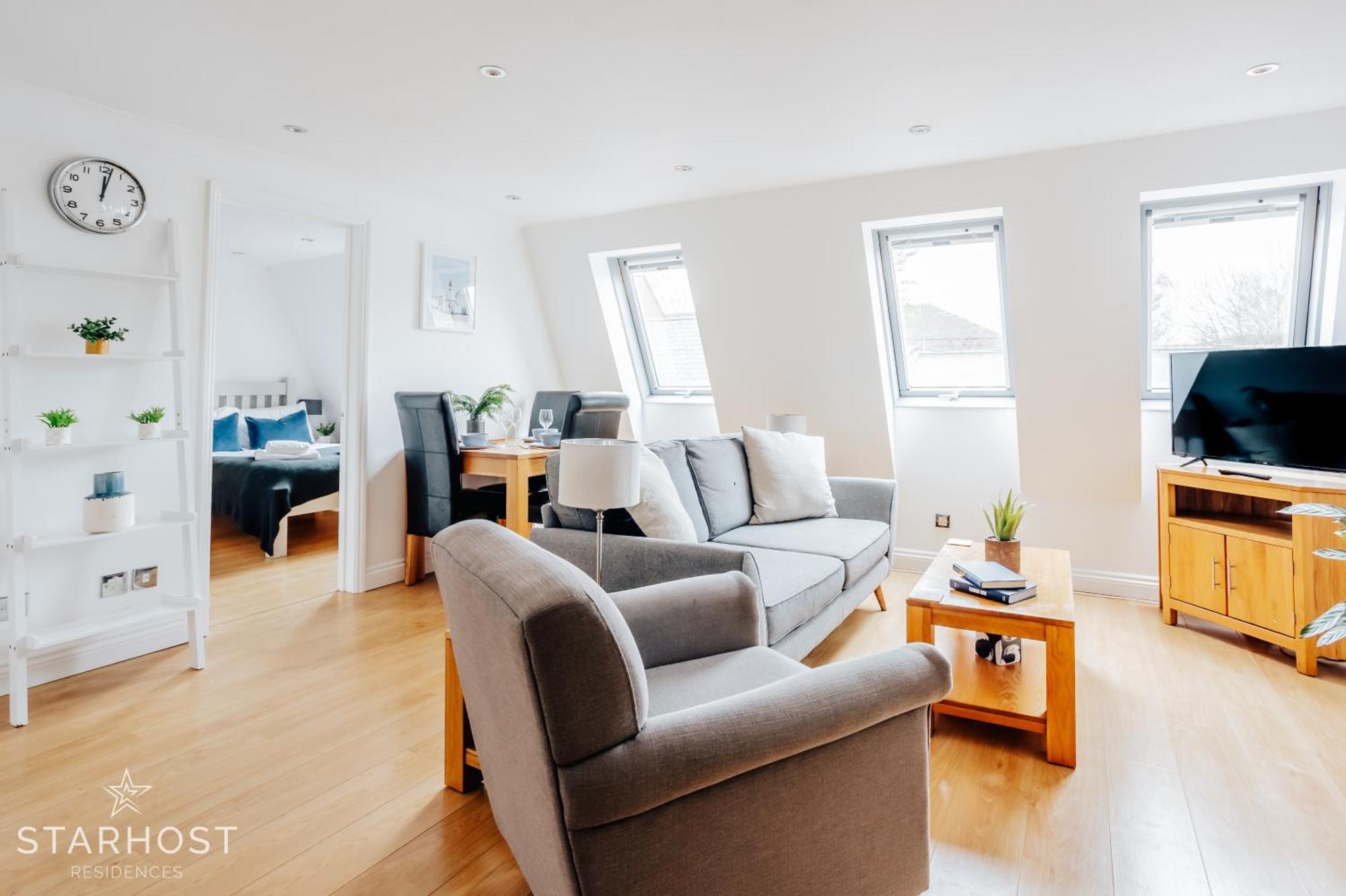 Central 3 Bed Apartment At Regents Court, Newbury Newbury  Dış mekan fotoğraf