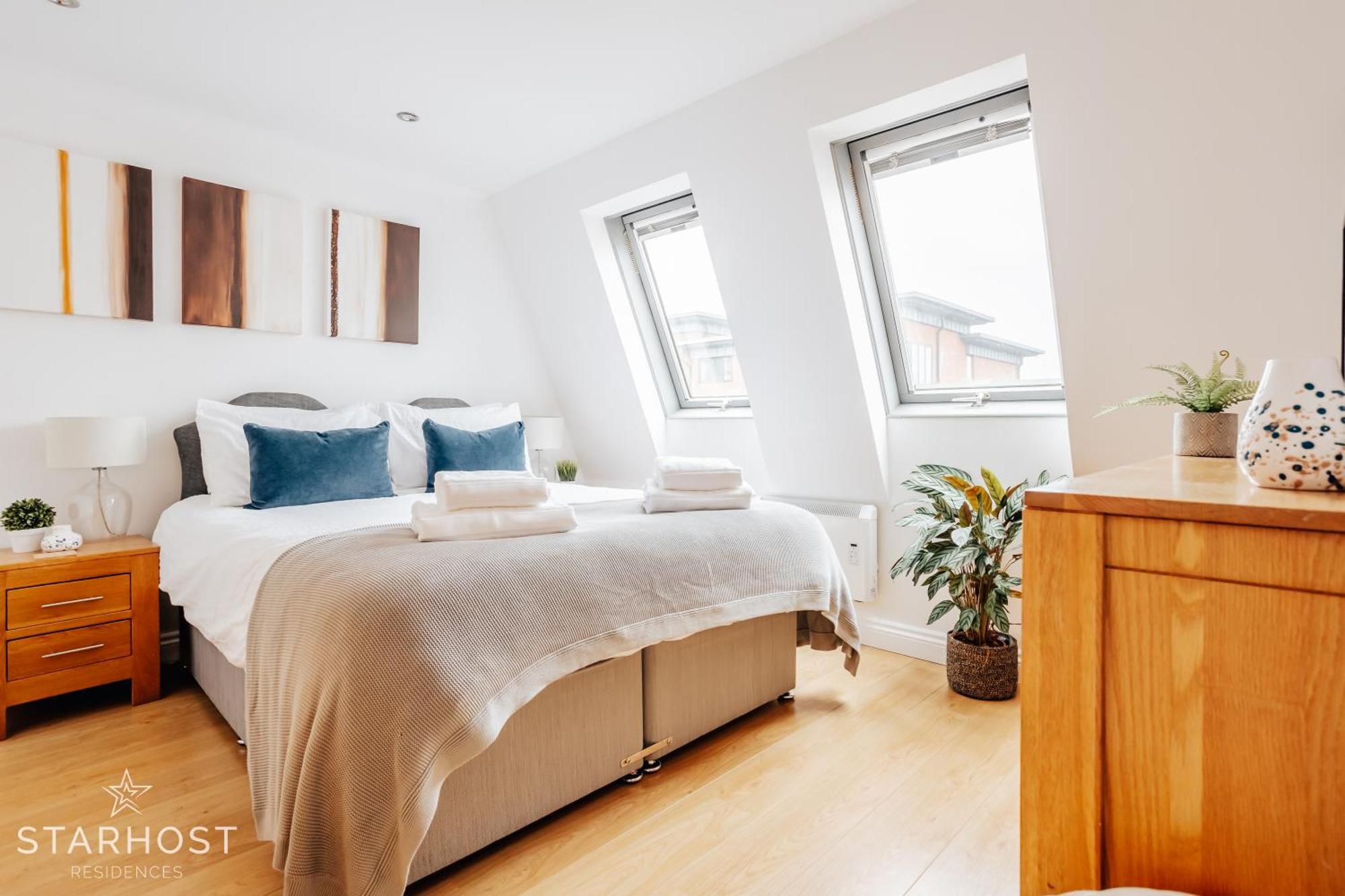Central 3 Bed Apartment At Regents Court, Newbury Newbury  Dış mekan fotoğraf